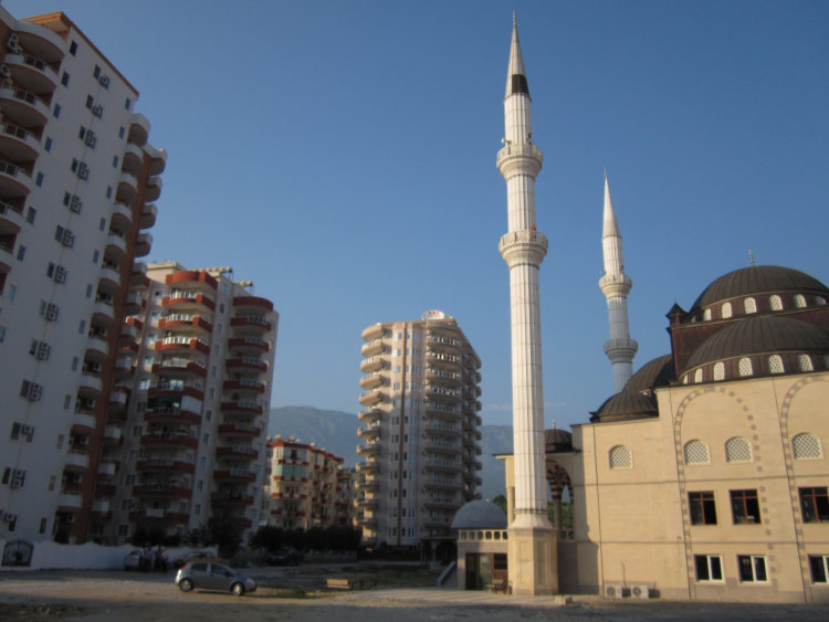 Moske i Mahmutlar, Tyrkiet